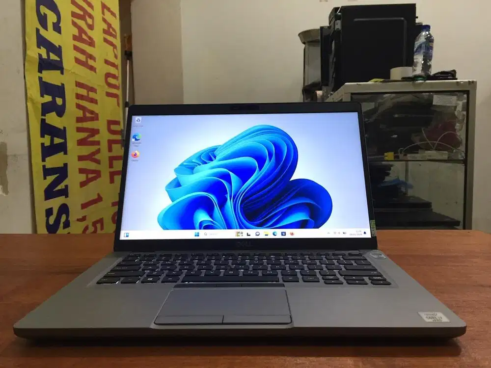 Laptop Dell Latitude E5410 Core i7Gen10 Ram 16GB SSD 256GB Slim Mulus