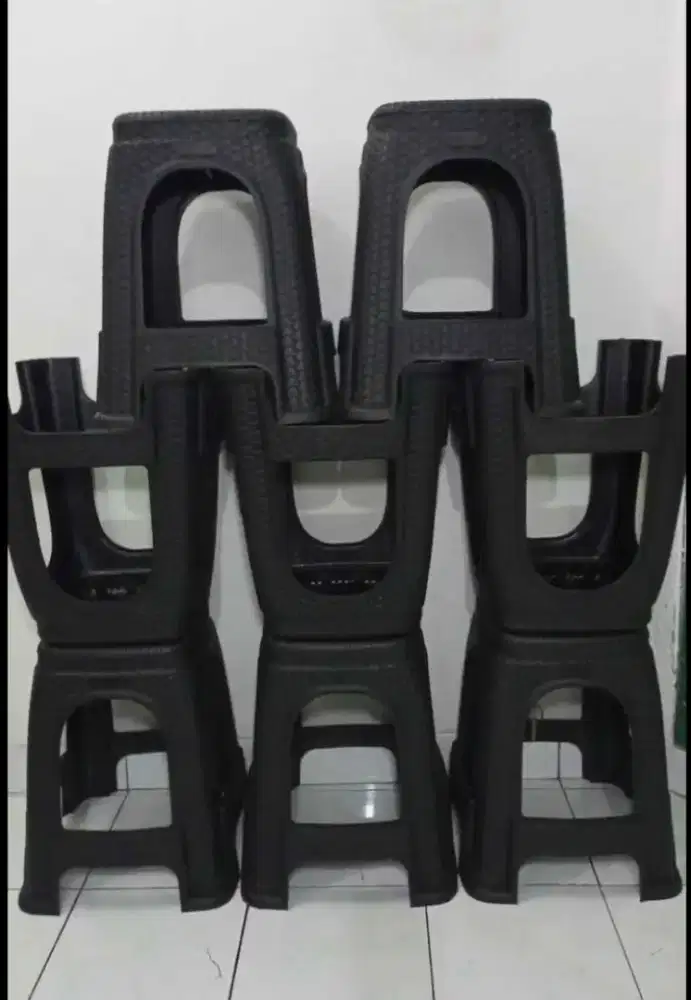 Bangku kursi sumo plastik hitam kokoh