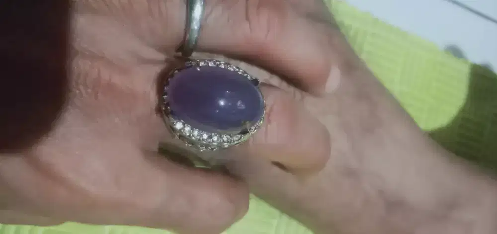 Batu lavender  batu raja