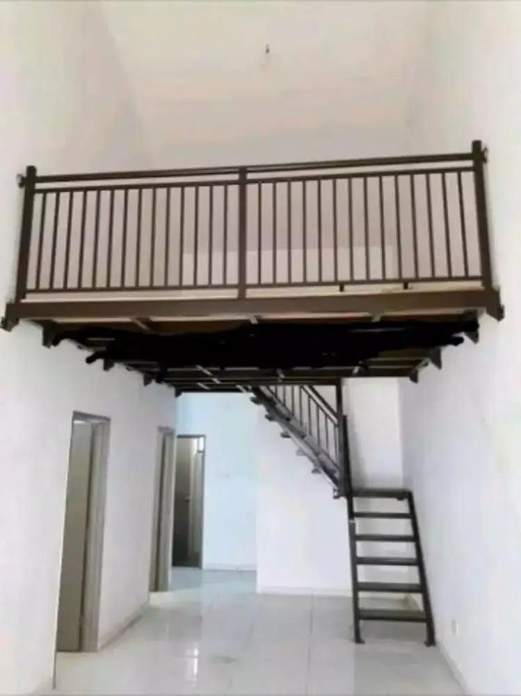 Relling Tangga dan mezanin minimalis holow Hitam
