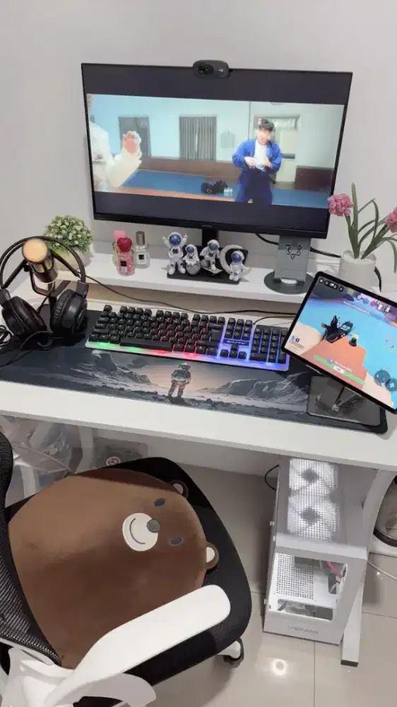 Komputer & Meja Kursi Gaming