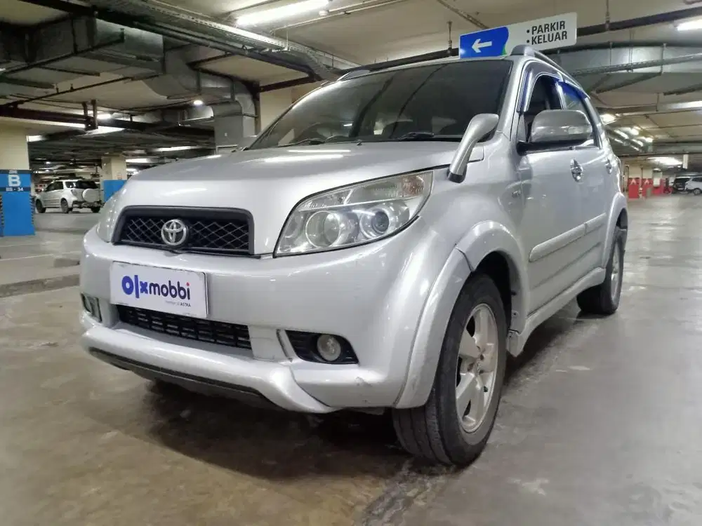 DP RENDAH Toyota Rush 1.5 S Bensin-MT 2010 KMN