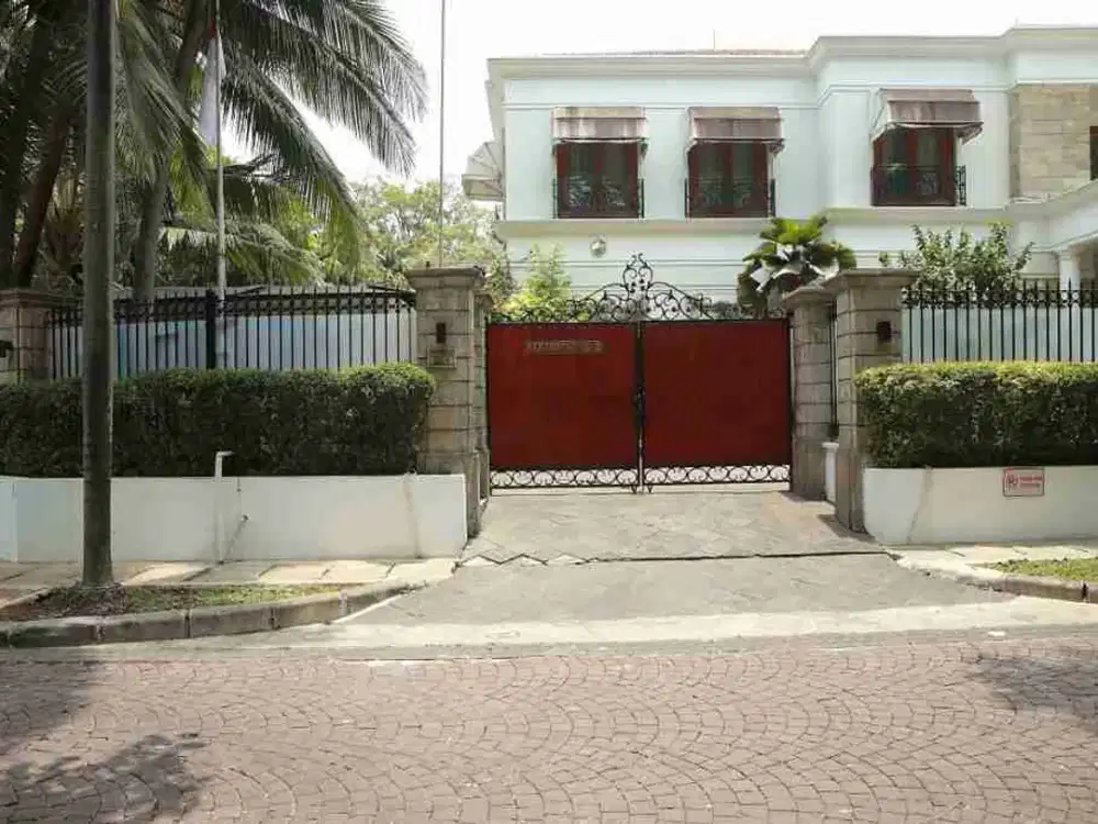 Rumah Hook Mewah
Menteng Jakarta Pusat