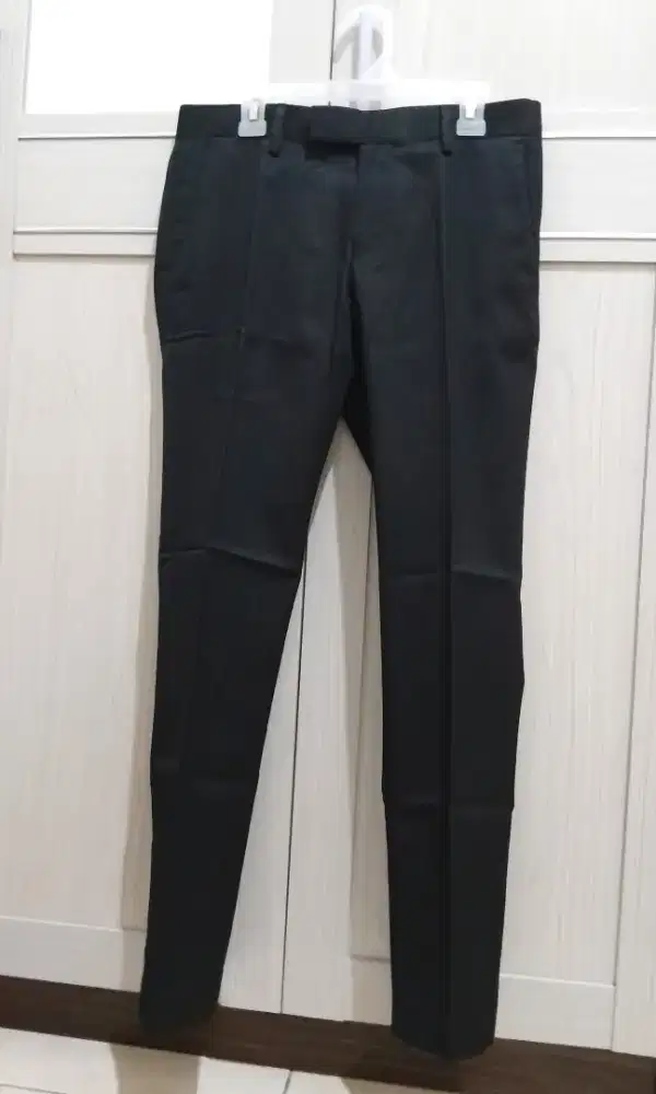 Celana Kerja Pria Hitam The Executive / Celana Bahan Pria Skinny Fit
