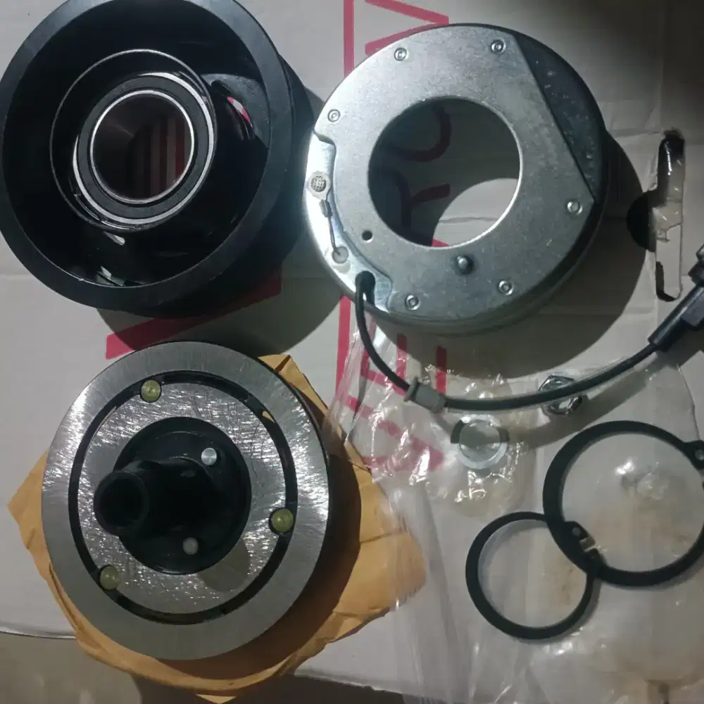 MAGNET CLUTCH AC Mobil NISSAN Livina 1.8

Grand Livina OEM NISSAN