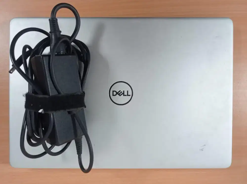 Notebook Dell Inspiron 5370 Intel i5 Gen 8 Radeon