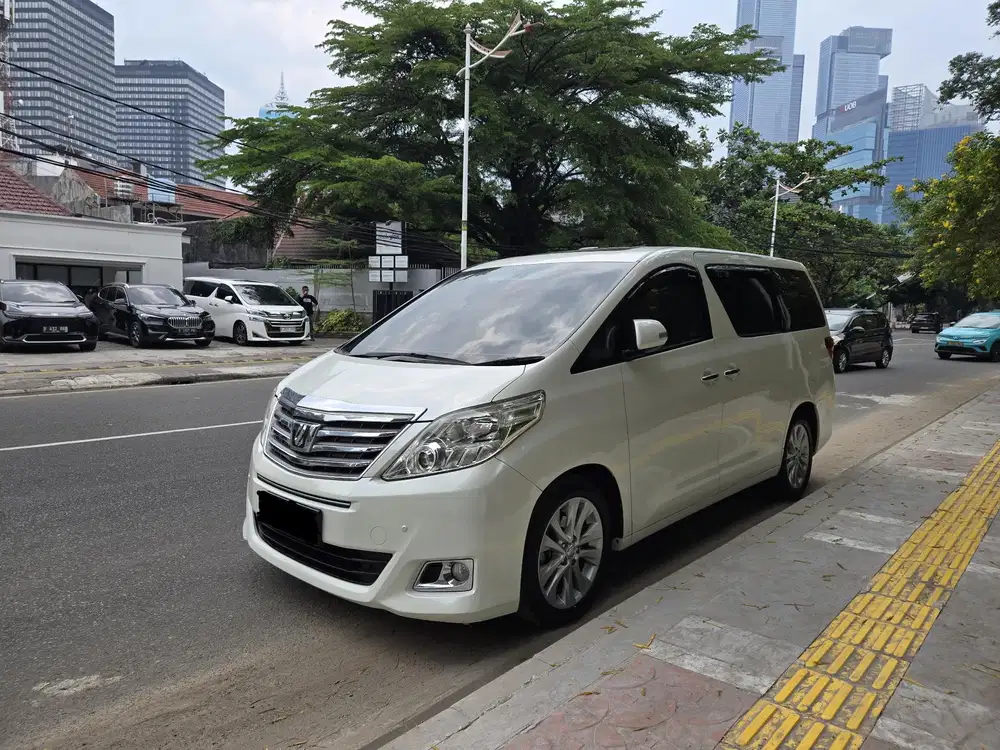Toyota Alphard 2012 Bensin
