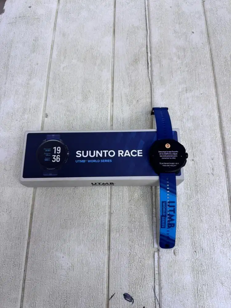 SUUNTO RACE GPS ULtimate performance smartwatch