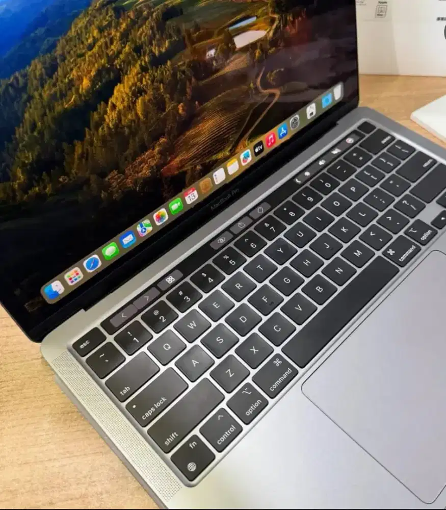 Macbook Pro M2 13inch Ori box