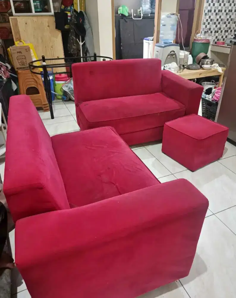 Sofa 1 set masih bagus bisa antar