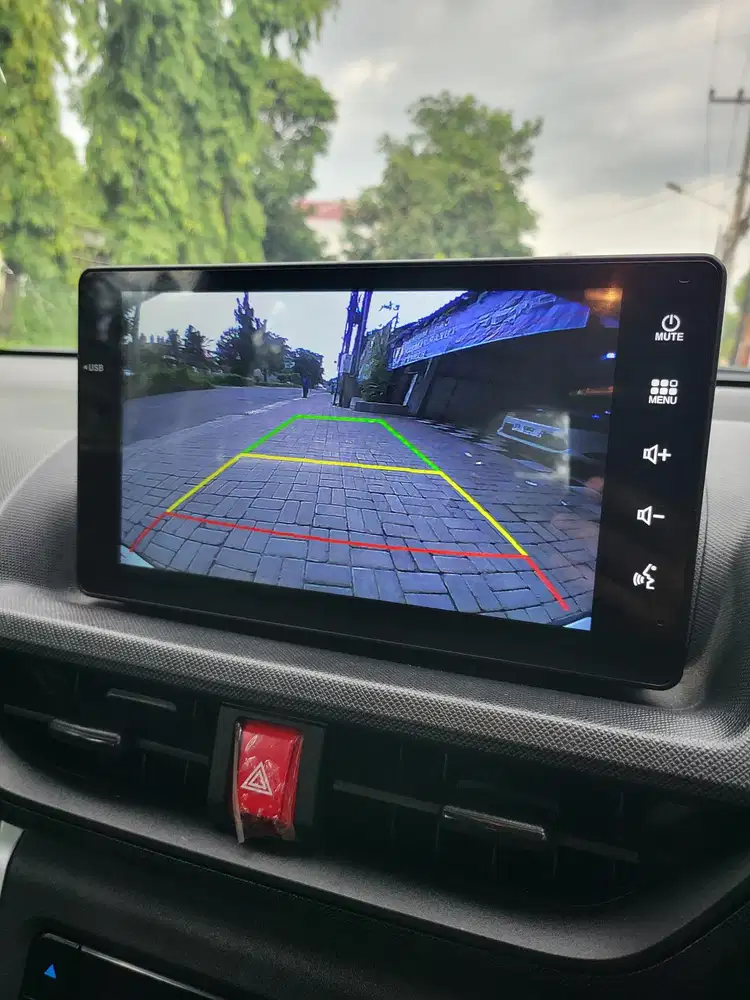 XENIA R 2024 Km 17 ribu Kredit murah