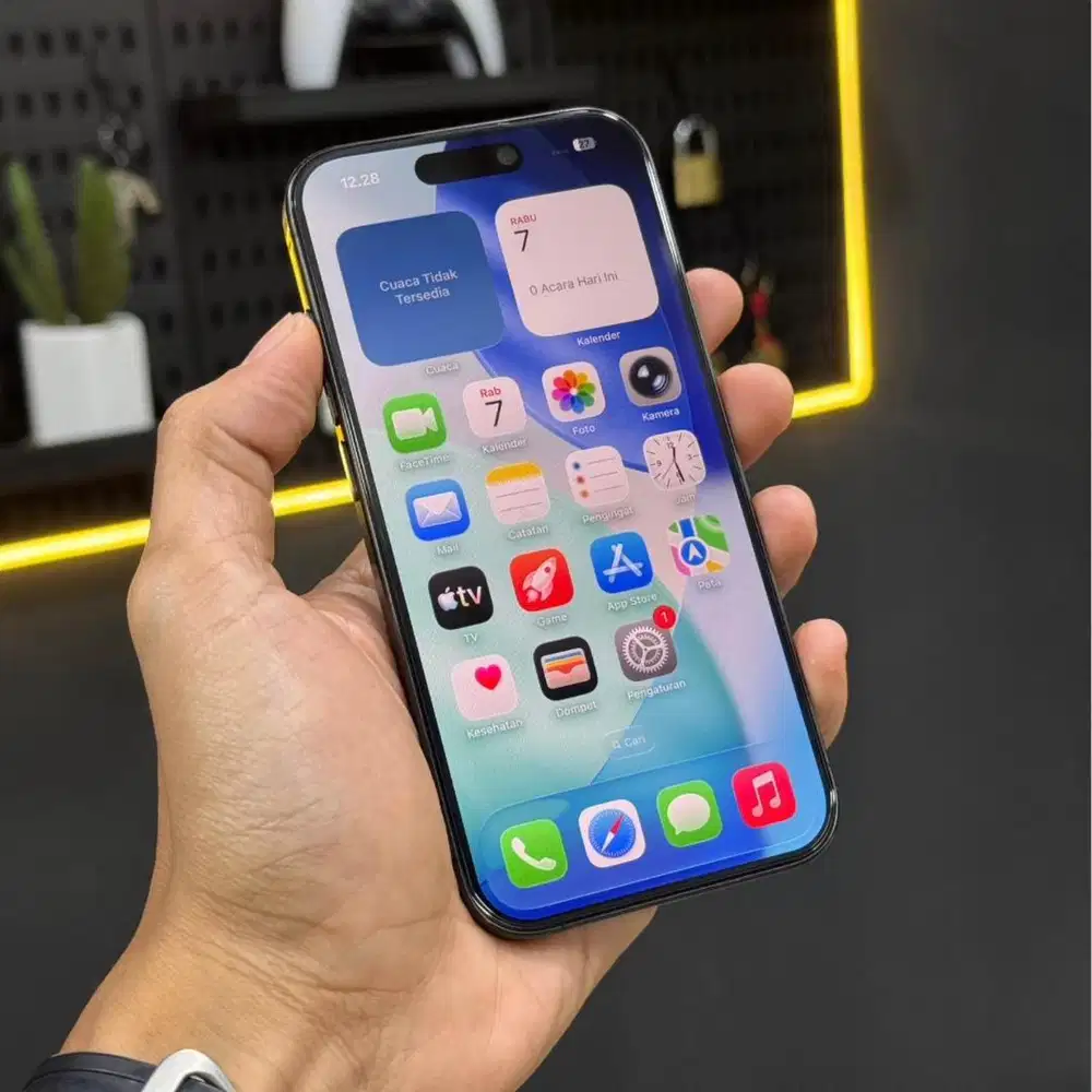 iPhone 15 pro 256 ex ibox