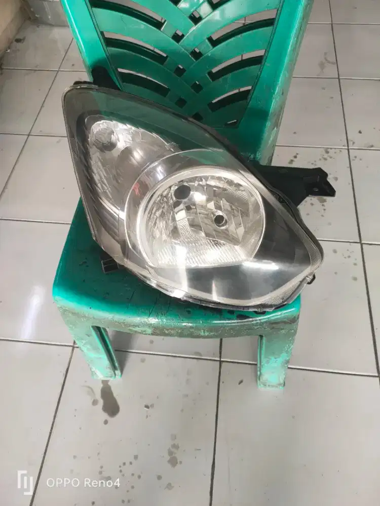 Head lamp depan