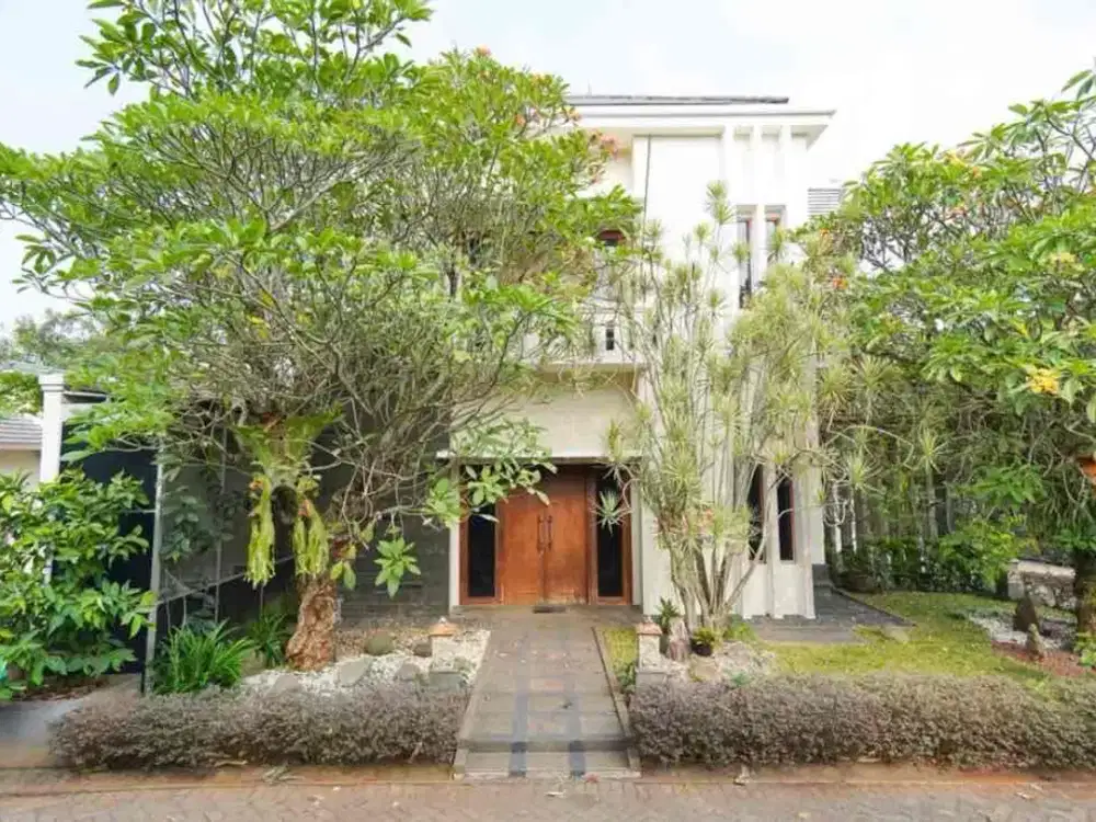 Turun Harga Rumah Tanah Luas Semi Furnished Cibubur Country