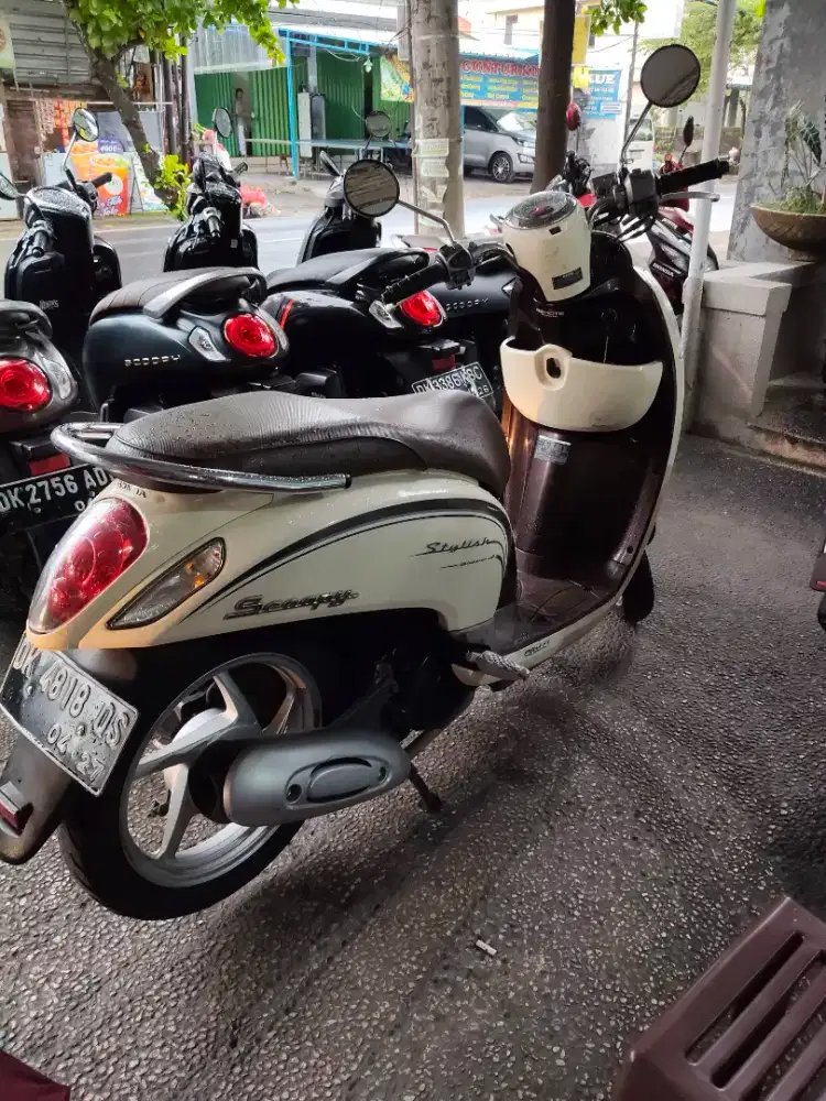 Scoopy 2017 cream Deva motor