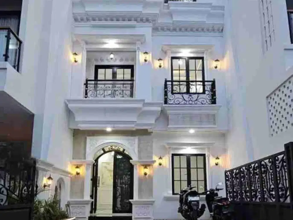 JUAL RUMAH DESAIN EROPA HARGA MIRING