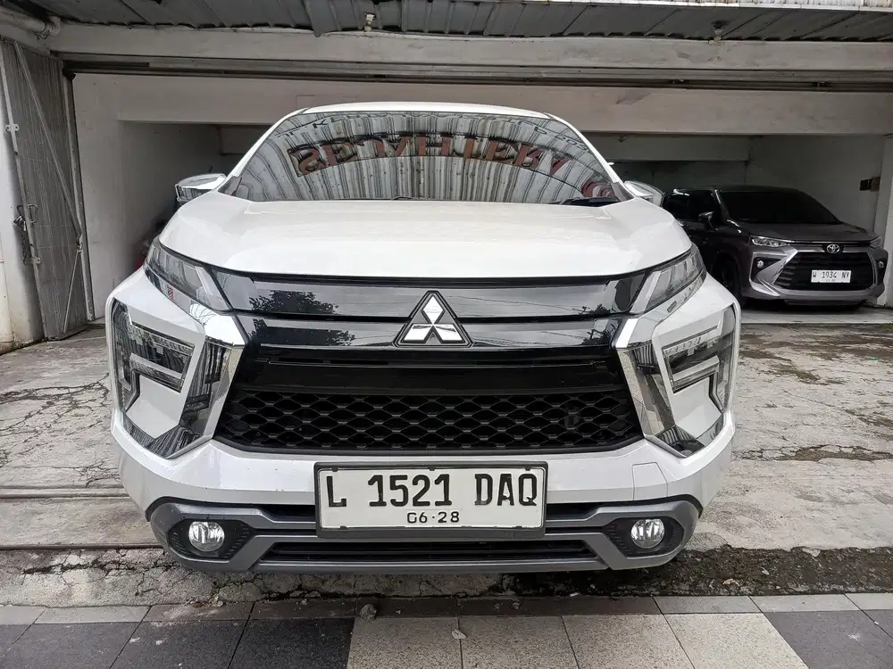Mitsubishi Xpander New Ultimate 2023 Bensin Service Record Resmi