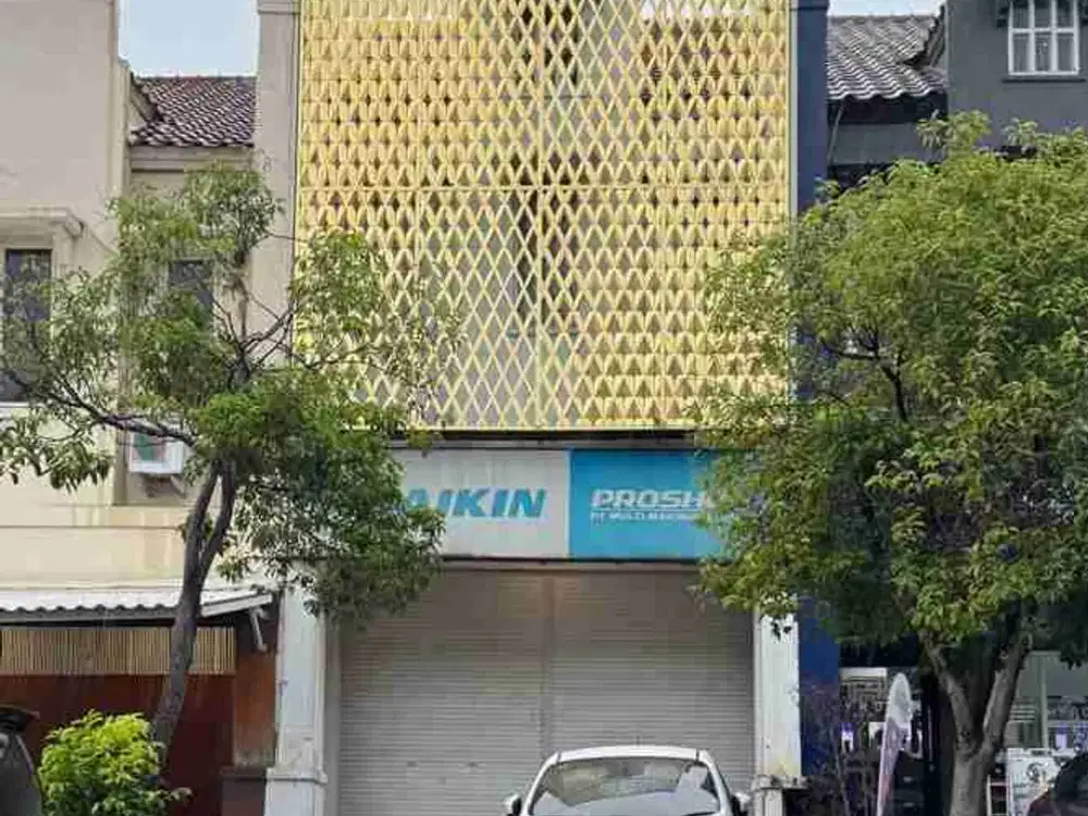 DISEWAKAN RUKO GWALK CITRALAND SURABAYA LOKASI DEPAN ROW JALAN LEBAR