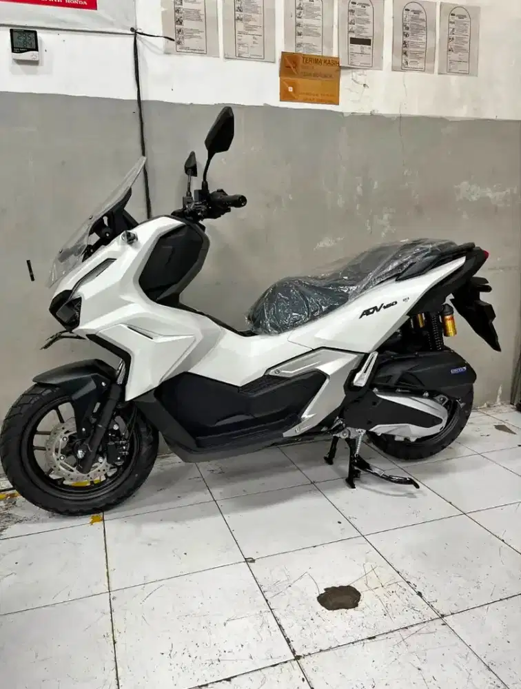 HONDA ADV 160 CBS WHITE