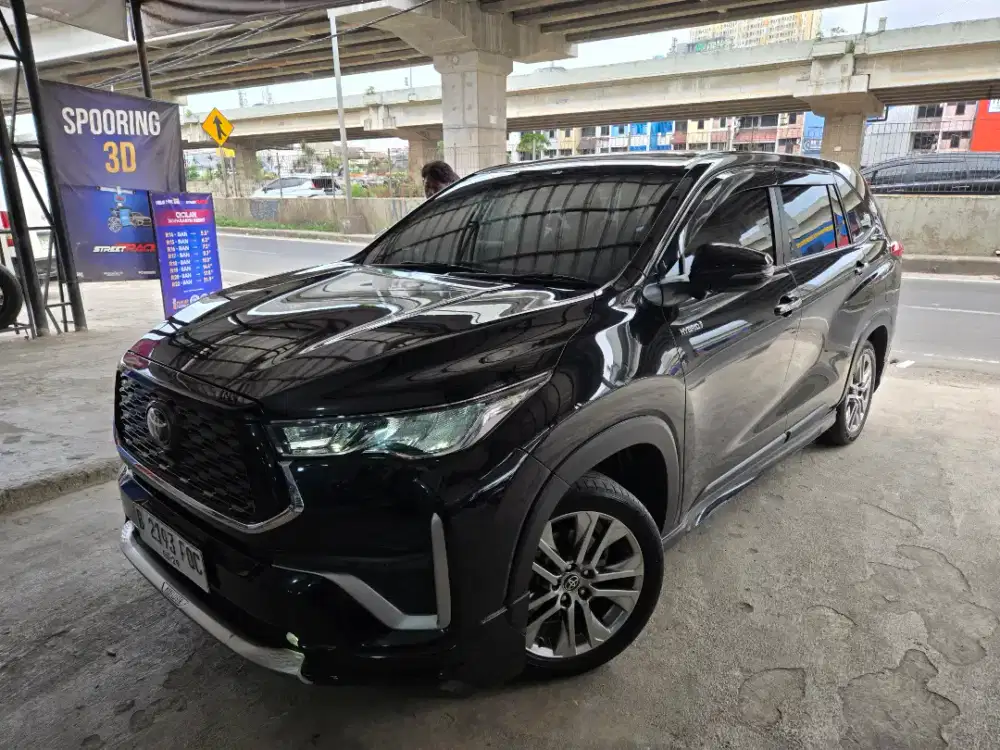 ZENIX Q HYBRID MODELISTA