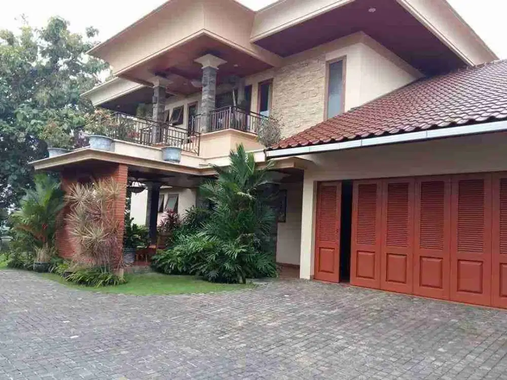 Rumah mewah di jual cepat di bukitsari Semarang