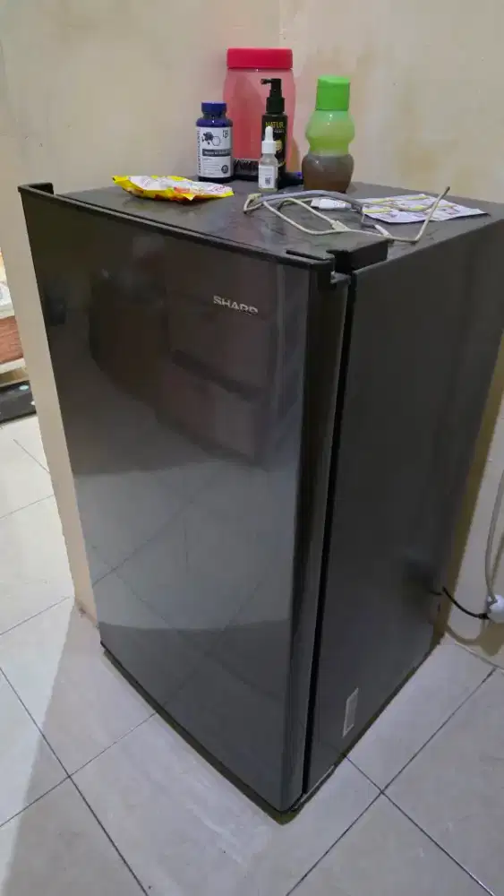 SHARP SJ-N162N HS Kulkas 1 Pintu SJ N162N HS

SJN 162 NHS SJ N162