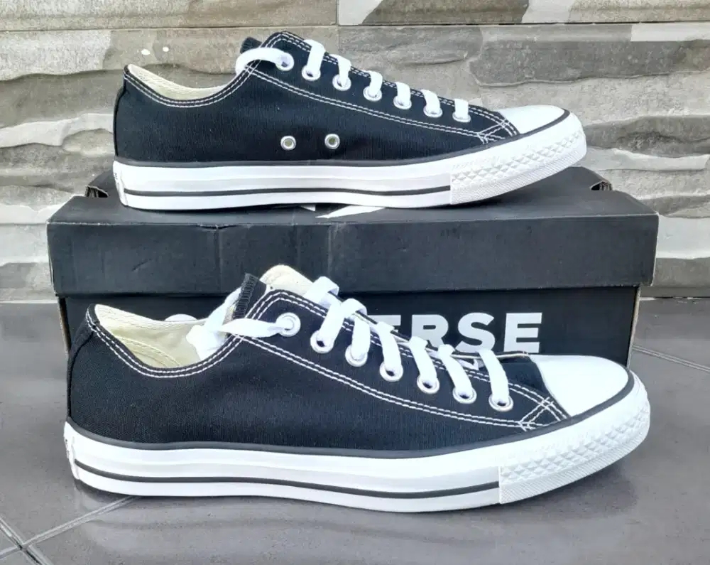 Sepatu Converse Basic Original