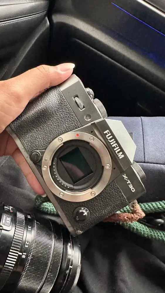 Mirrorless fujifilm xt30 body only