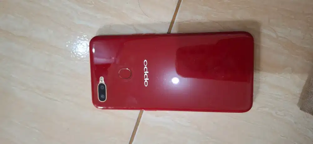 DiJual Hp OPPO A5S warna Red