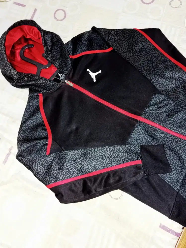 Nike Air Jordan Jumpman Therma-Fit Full-Zip Hoodie.