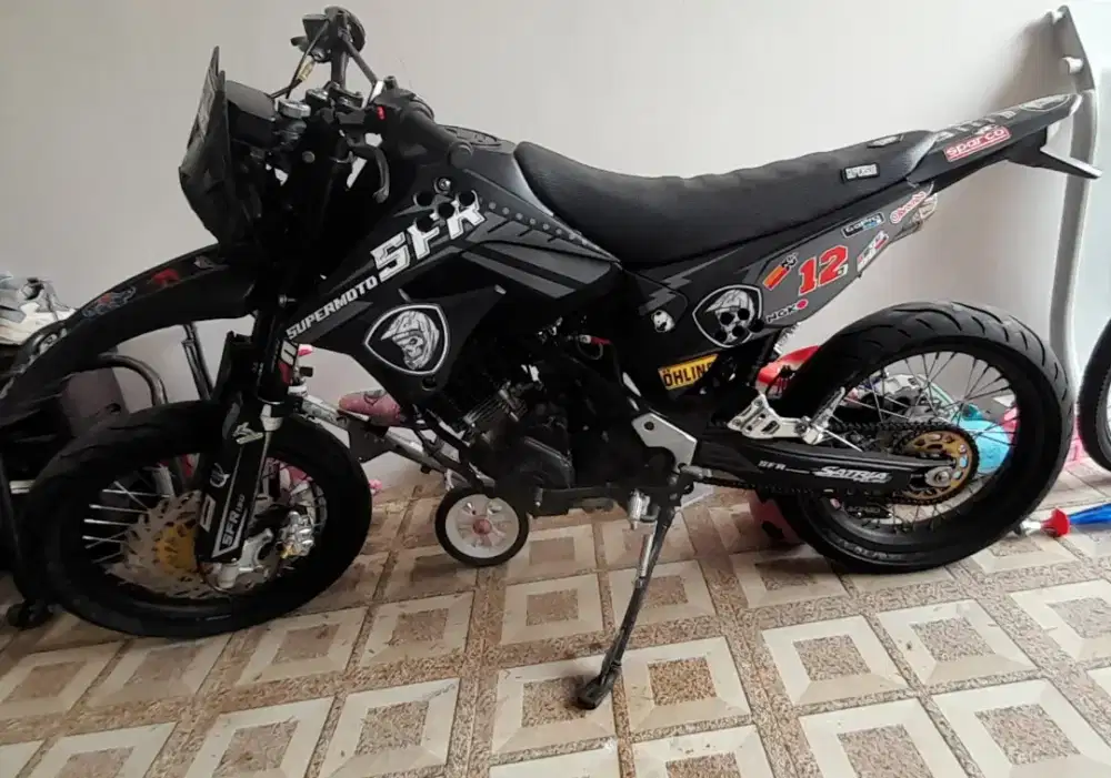 Suzuki Trail basic satria fu