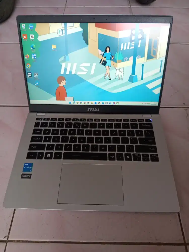 Dijual Laptop MSI Core i3 Gen 12 Mulus dan Siap Pakai