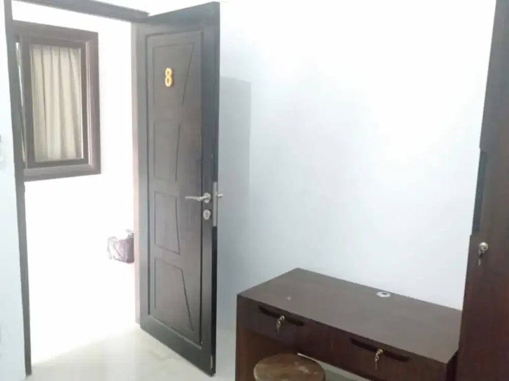 Sewa Rumah Kost Di samping Gerbang Universitas Trunojoyo Bangkalan Madura