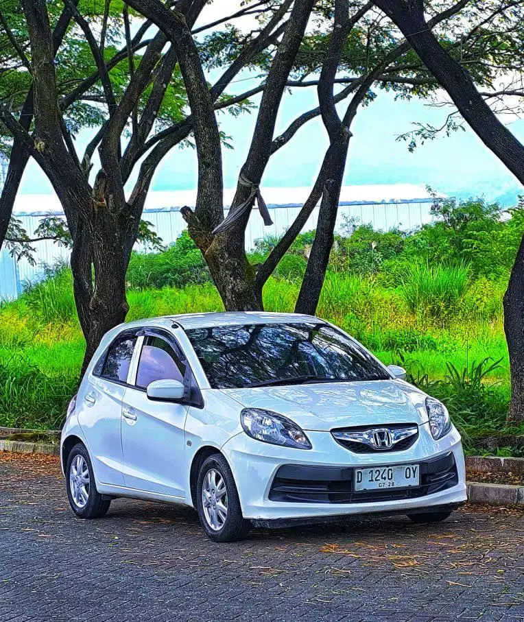 DP 19JT // HONDA BRIO E CBU 1.3 AT 2013 AIAP. PAKAI