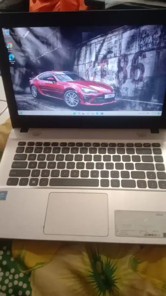 Laptop Asus simpanan