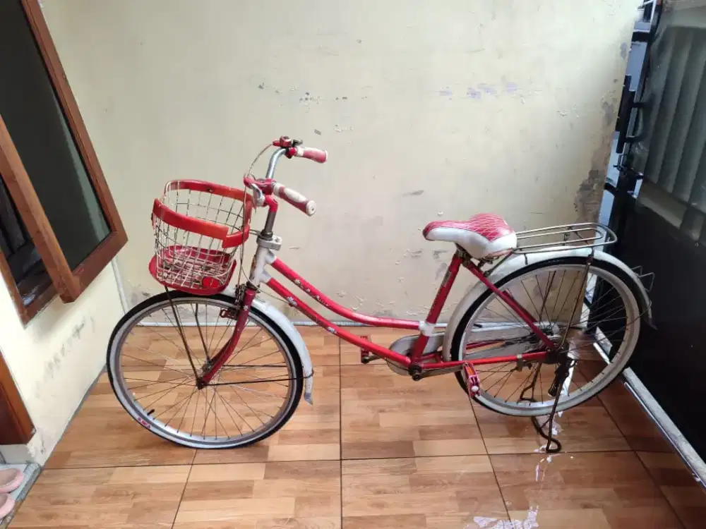 Sepeda PHOENIX MERAH keranjang MINUSAN