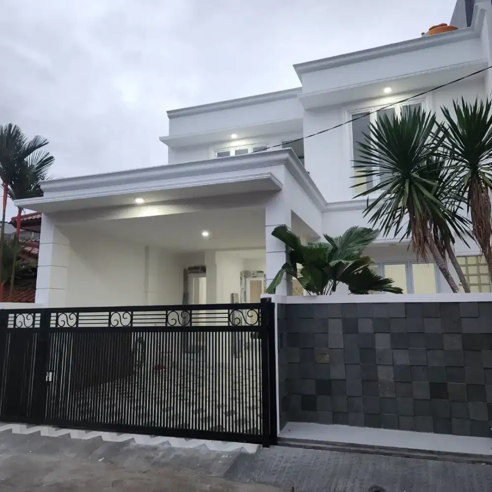 Rumah 2 Lt Siap Huni