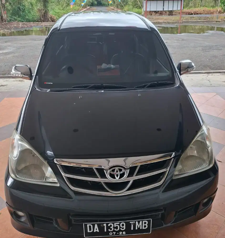 Avanza 2011 hitam manual