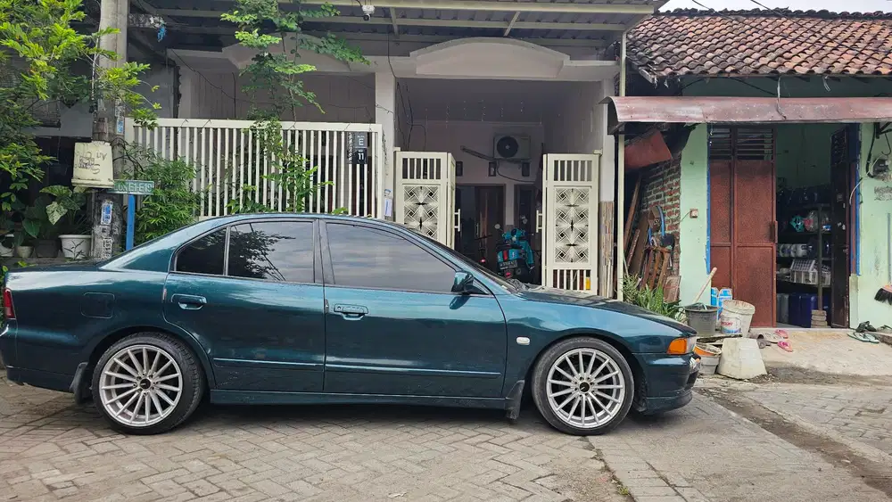 Mitsubishi Galant 2000 Bensin