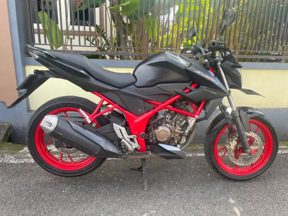 HONDA CB 150 R STREETFIRE TH 2017 LOW KM MULUS FULL ORISINIL