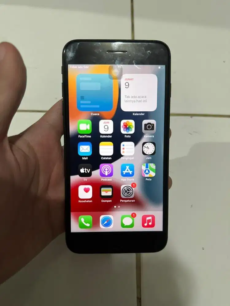 Dijual Iphone 7 Plus 128GB Black Resmi Ibox