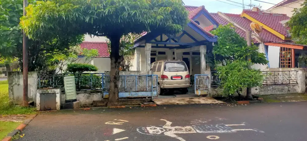 Rumah Hook lokasi strategis hadap Utara dan hadap Timur