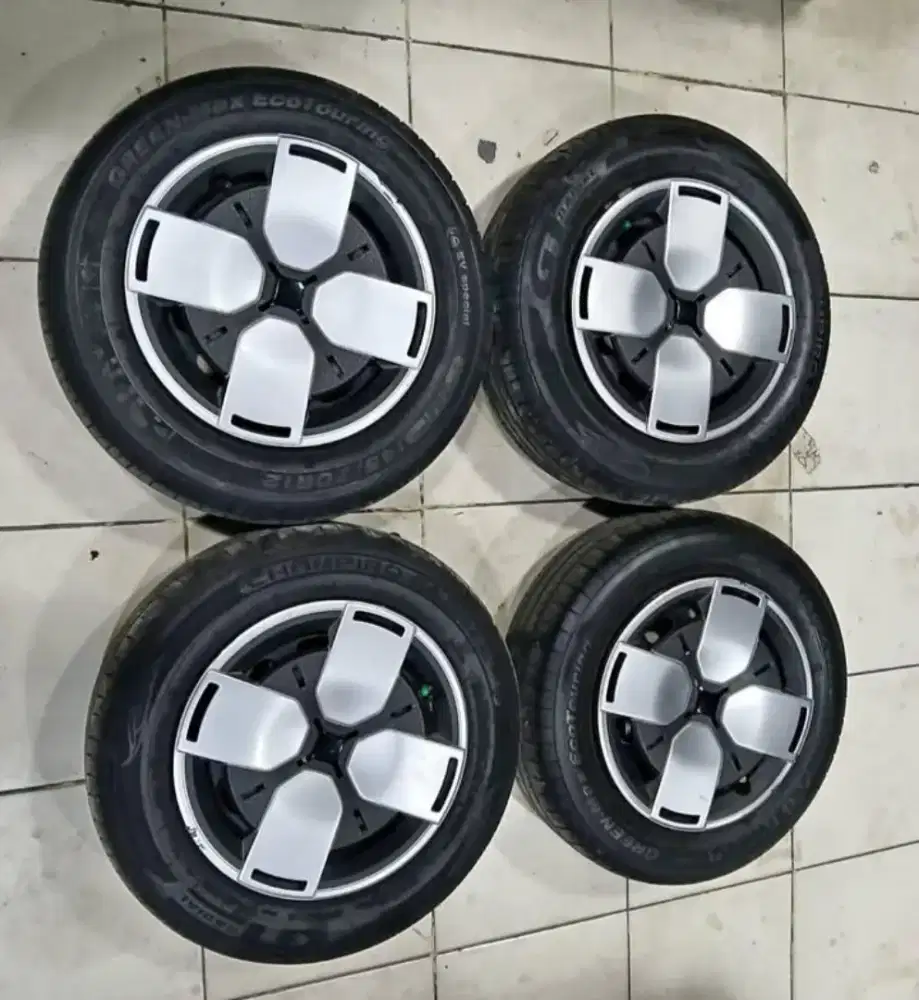 Velg Wuling EV R12 Wuling ev,Starlet,Picanto,Datsun,Sigra,calya,Agya