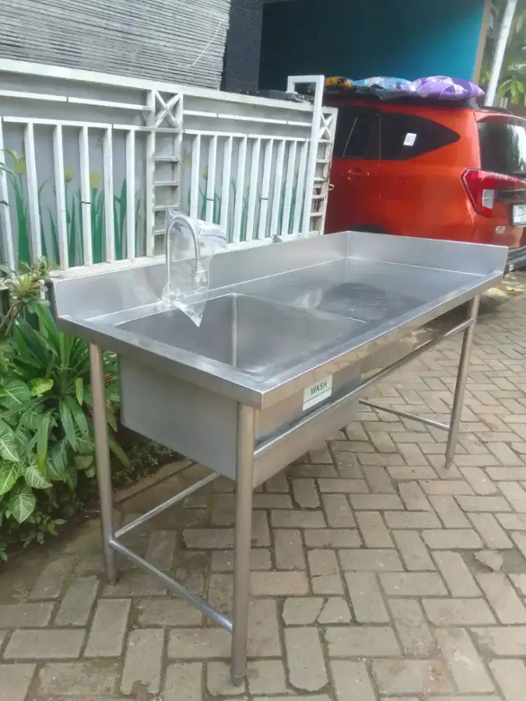 Sink stainles kitchen sisi kanan