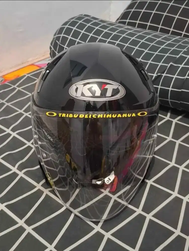 Di jual Helm siapa pakai