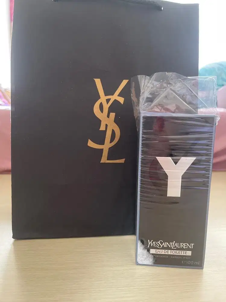 Parfum pria ysl