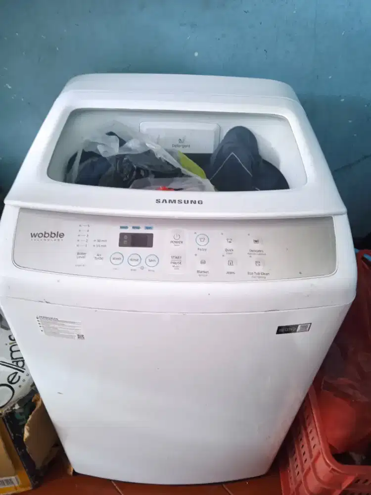 Body kosong mesin cuci merk Samsung kondisi msh mulus