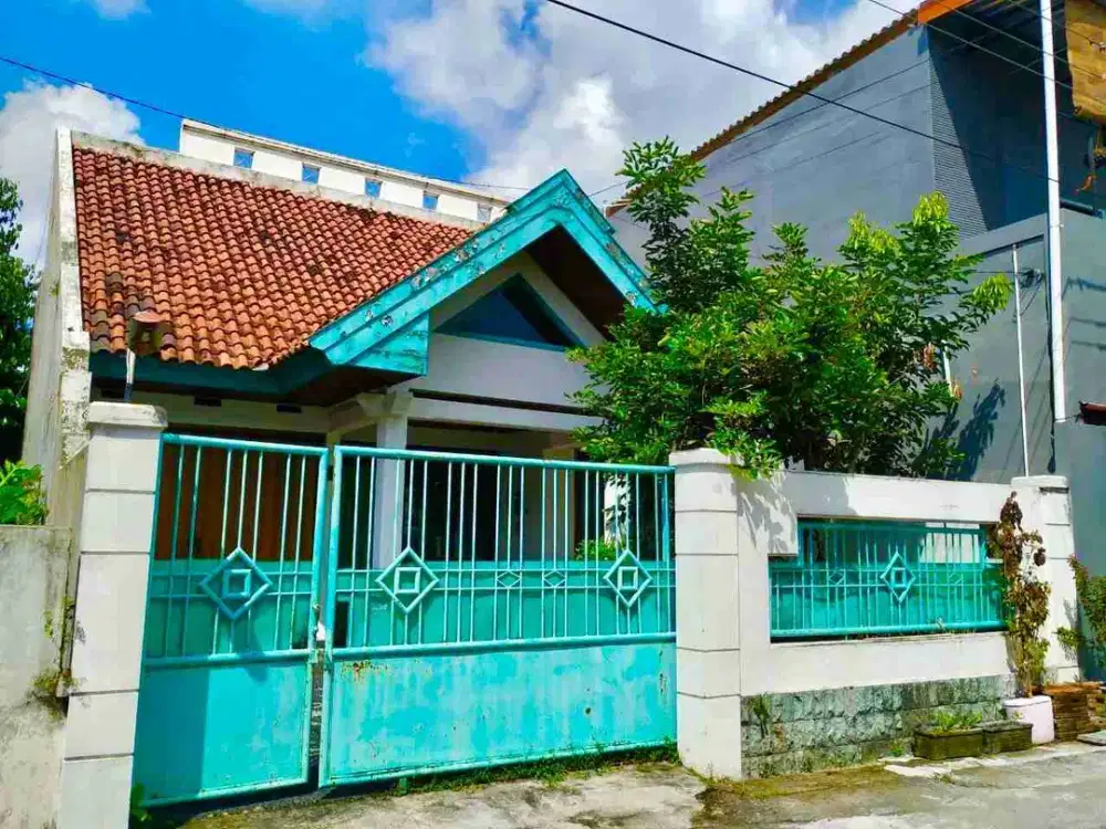 Rumah Klasik dekat Hotel SUNAN Kerten Laweyan SOLO, Surakarta