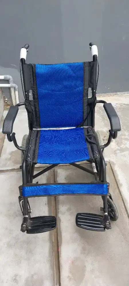 Kursi Roda 'ELLA' Bekas