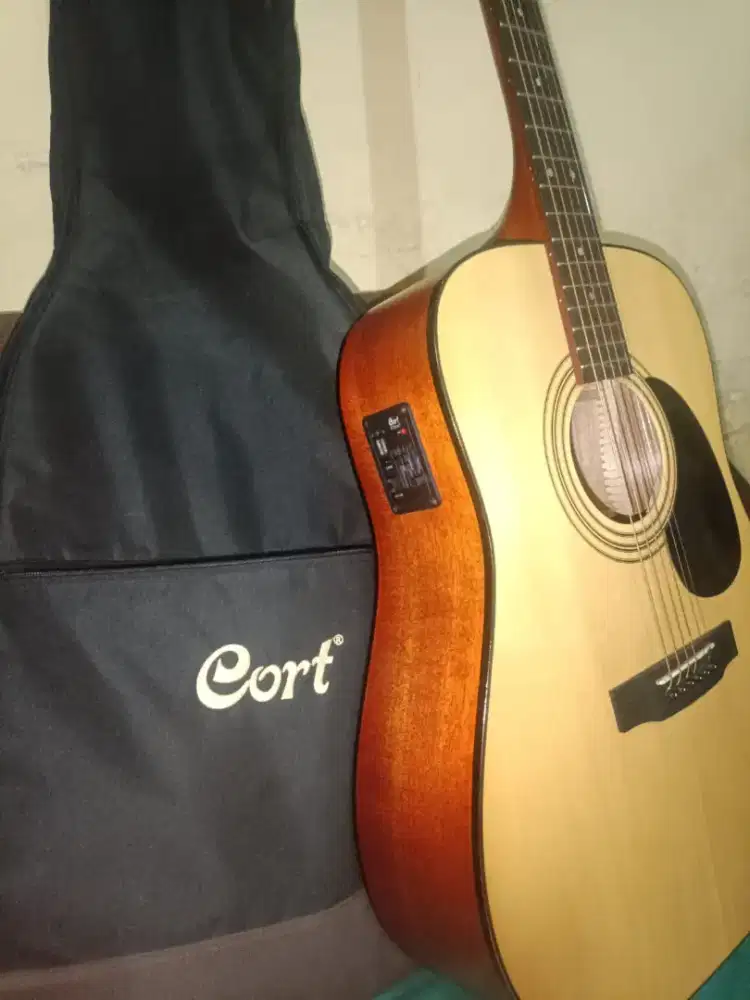 Gitar akustik Cort AD310 E OP